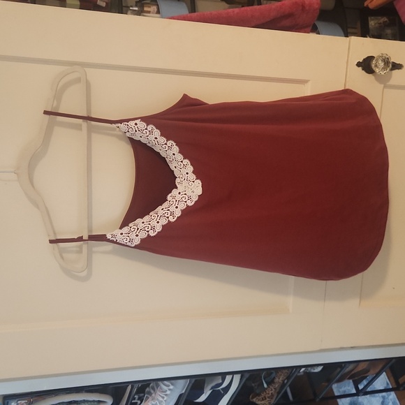 Burnt orange tank - Picture 1 of 2